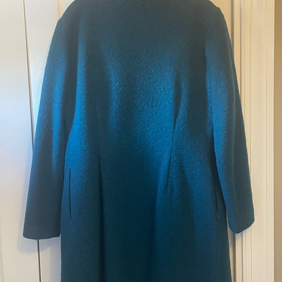 Elegant Teal wool trimmed coat - Picture 2 of 6